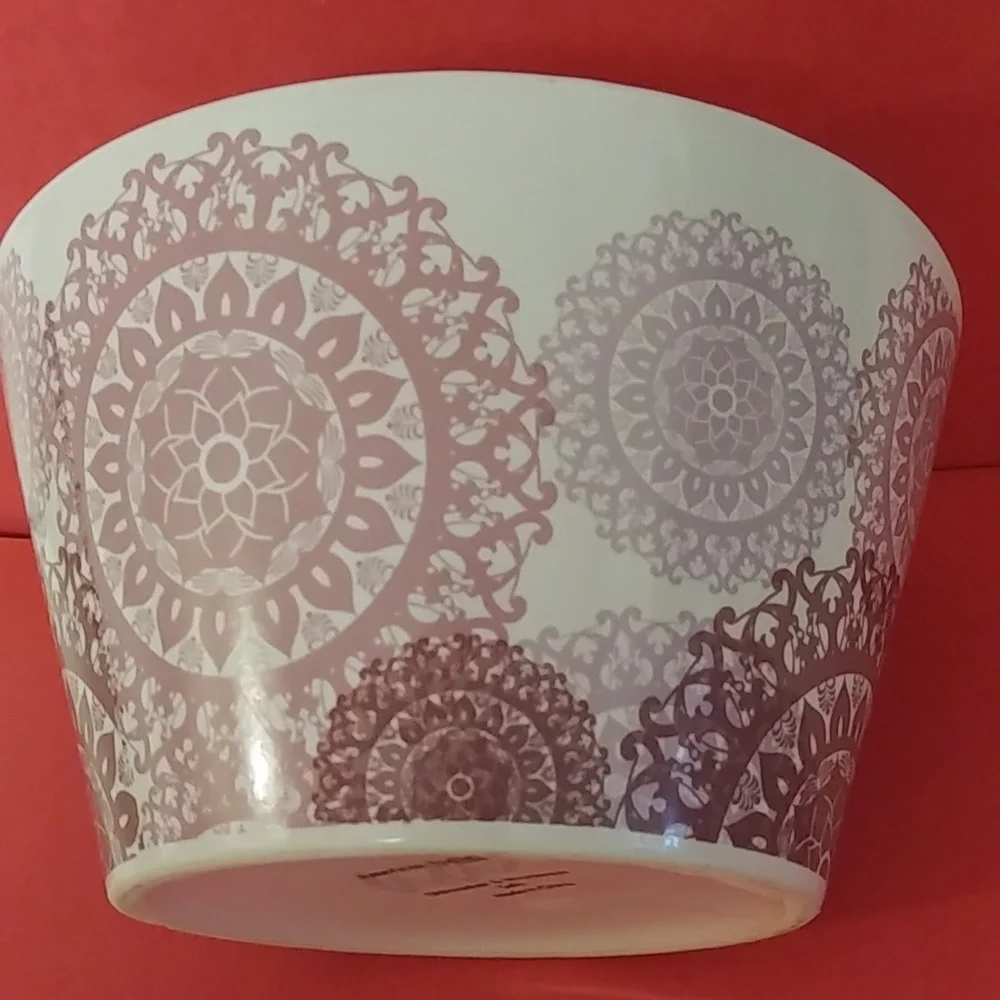 American Atelier at Home Medallion bowls